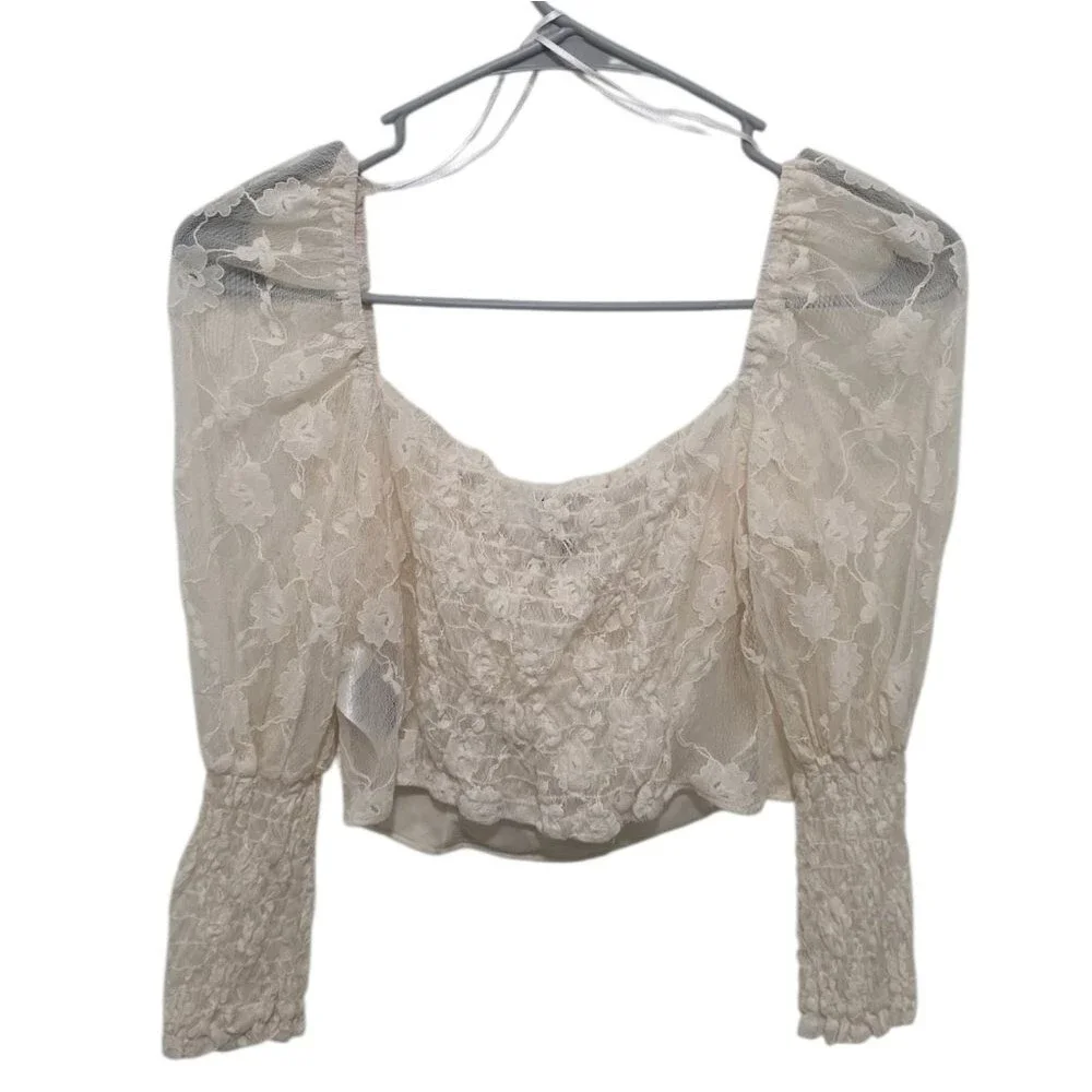 🦫 H&M Divided Lace Puff Sleeve Cropped Blouse S